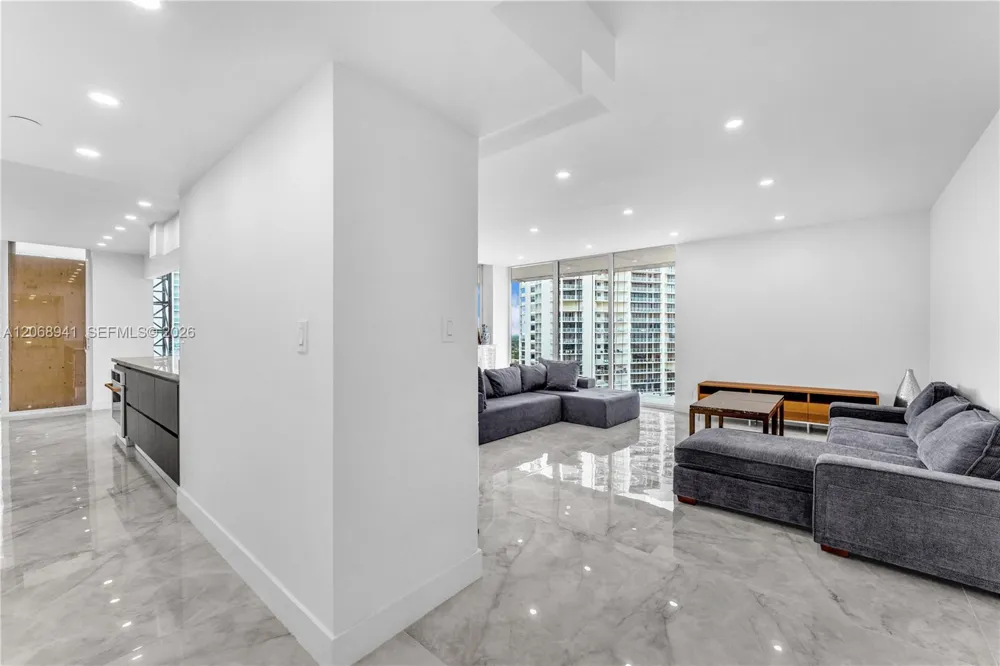 19355 Turnberry Way #14D Aventura, FL 33180