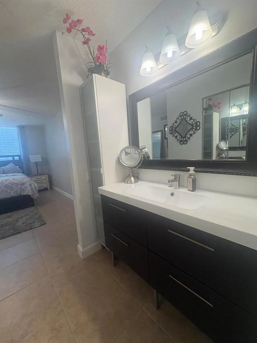 9200 Lime Bay Boulevard Tamarac, FL 33321