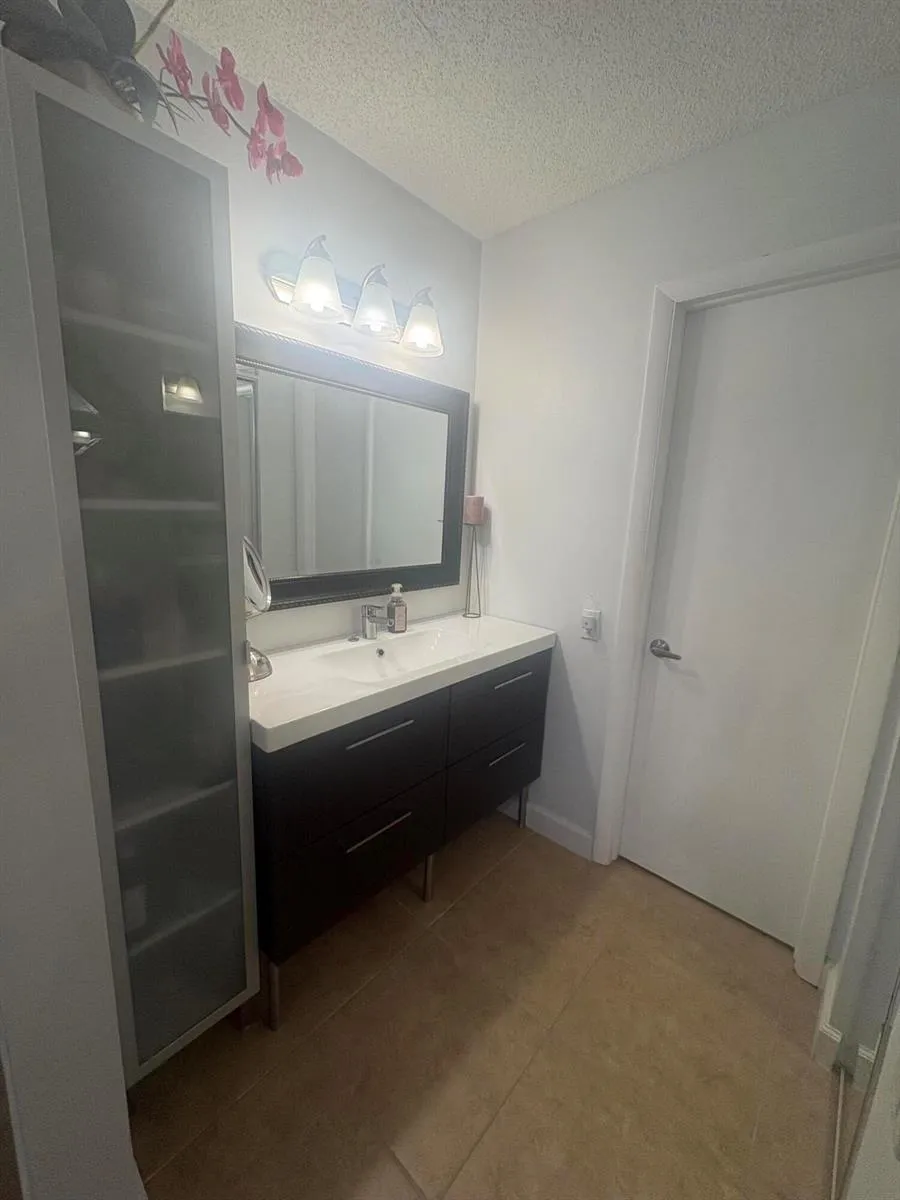 9200 Lime Bay Boulevard Tamarac, FL 33321