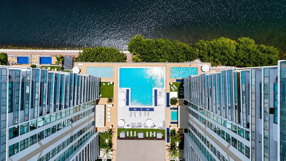 330 Sunny Isles Blvd #5-1107 Sunny Isles Beach, FL 33160