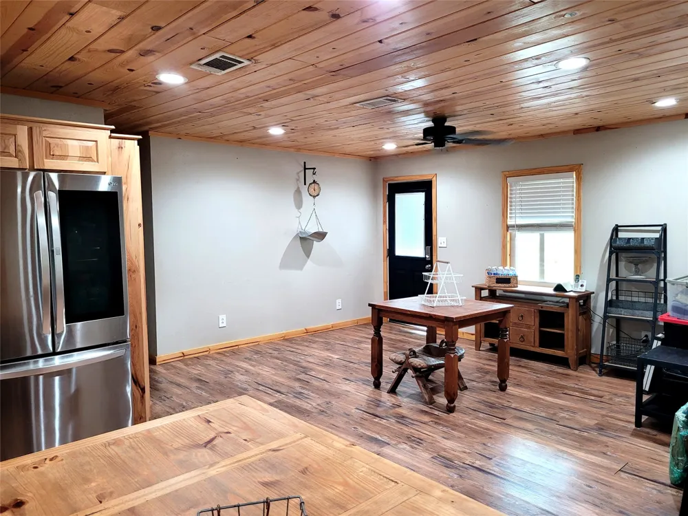 4948 CR 2131 Detroit, TX 75436