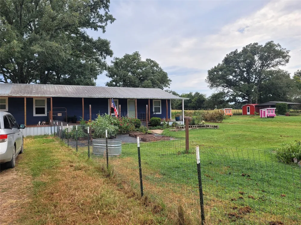 4948 CR 2131 Detroit, TX 75436
