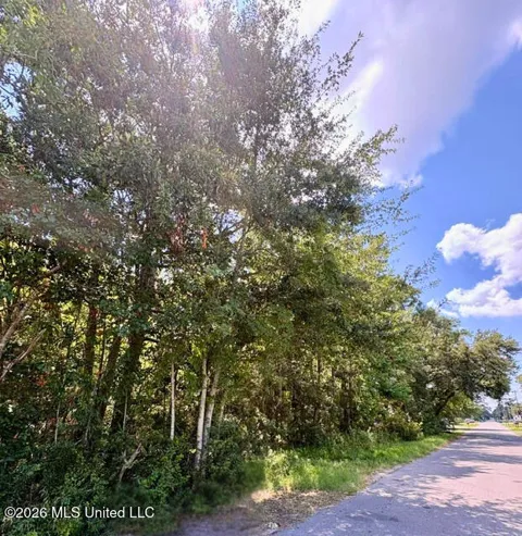 2014 44th Avenue