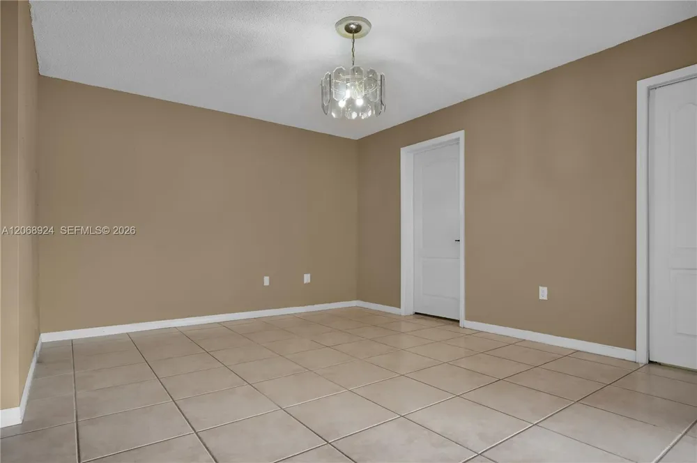 901 NW 128th Pl Miami, FL 33182