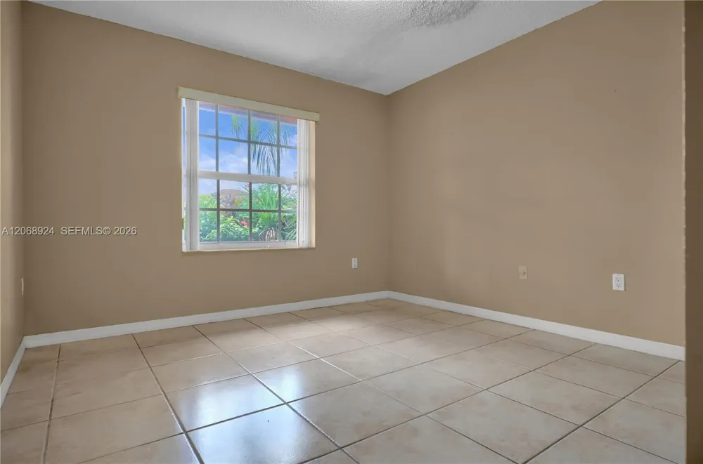 901 NW 128th Pl Miami, FL 33182
