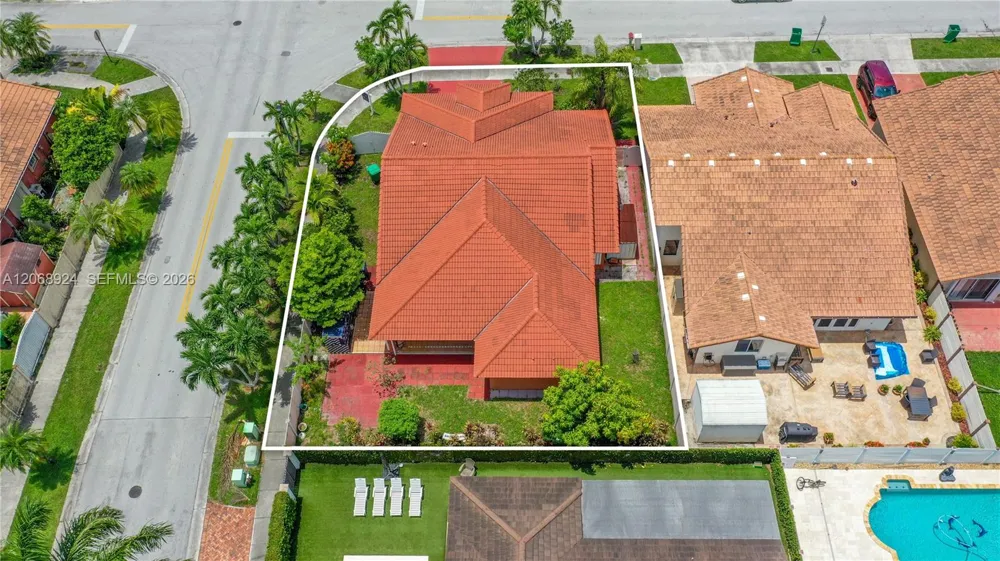 901 NW 128th Pl Miami, FL 33182