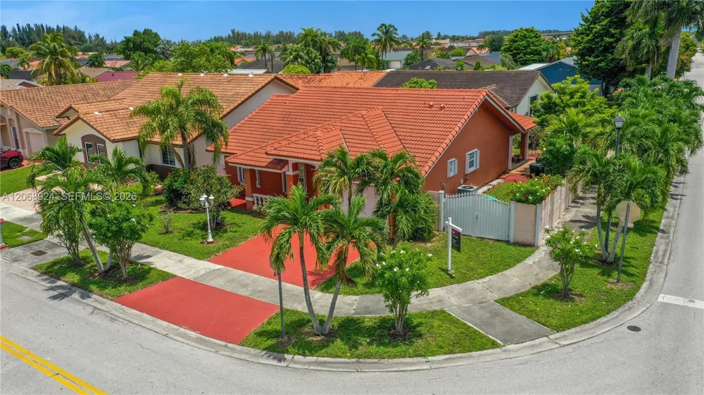 901 NW 128th Pl Miami, FL 33182