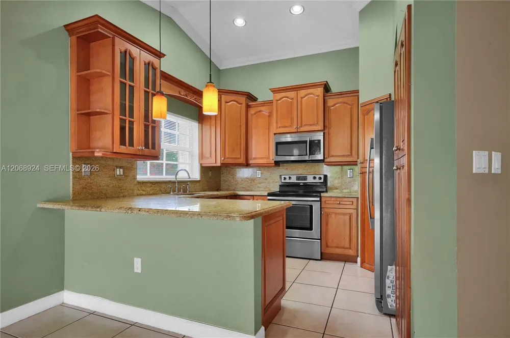 901 NW 128th Pl Miami, FL 33182