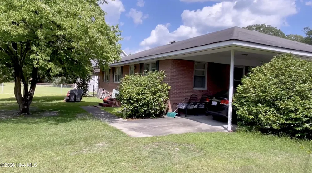 103 Alexander Street Elizabethtown, NC 28337