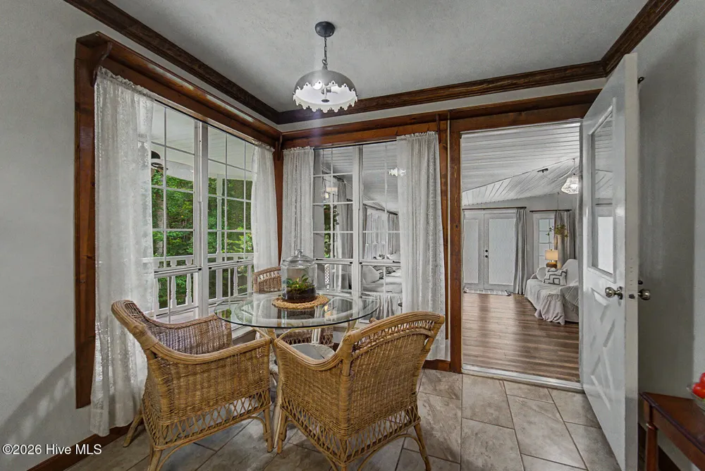 7261 Yellow Creek Road Robbinsville, NC 28771