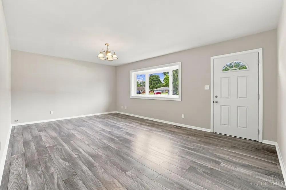 237 Linda Court Trenton, OH 45067
