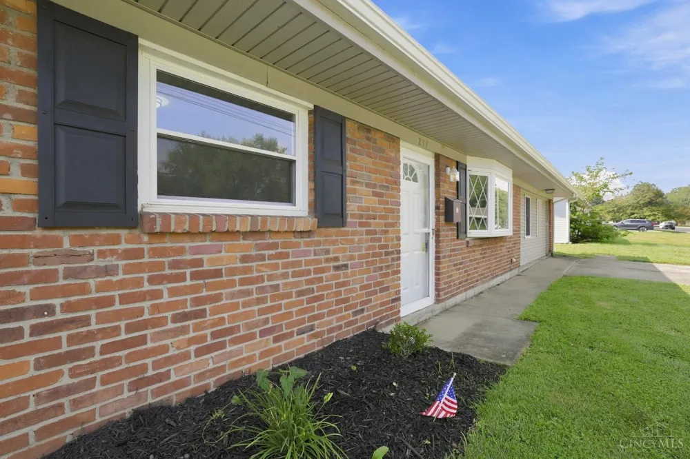 237 Linda Court Trenton, OH 45067