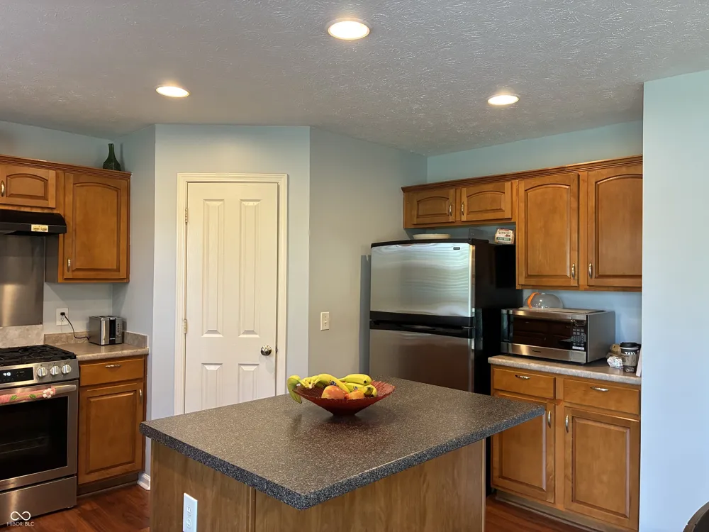 13695 Stanford Drive Carmel, IN 46074