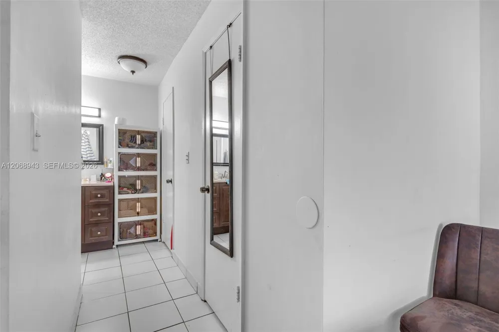8895 Fontainebleau Blvd #207 Miami, FL 33172