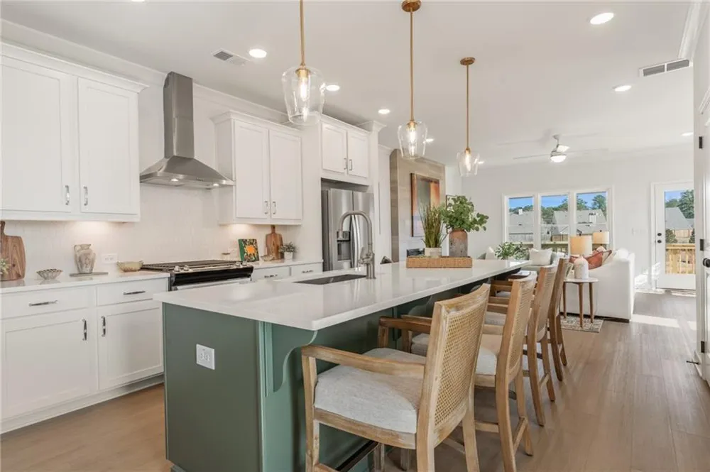 1947 Deco Drive Kennesaw, GA 30144