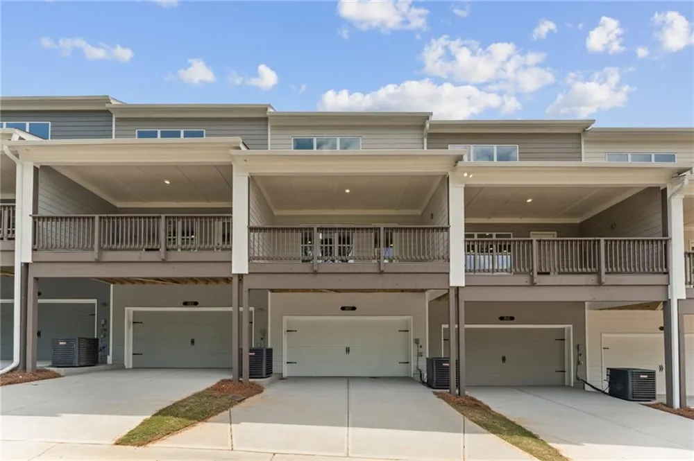 1947 Deco Drive Kennesaw, GA 30144