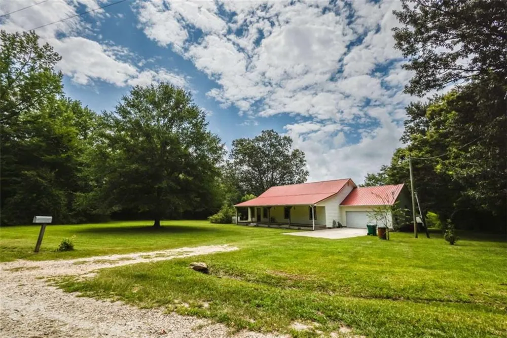 221 Chigger Ridge Road Carnesville, GA 30521