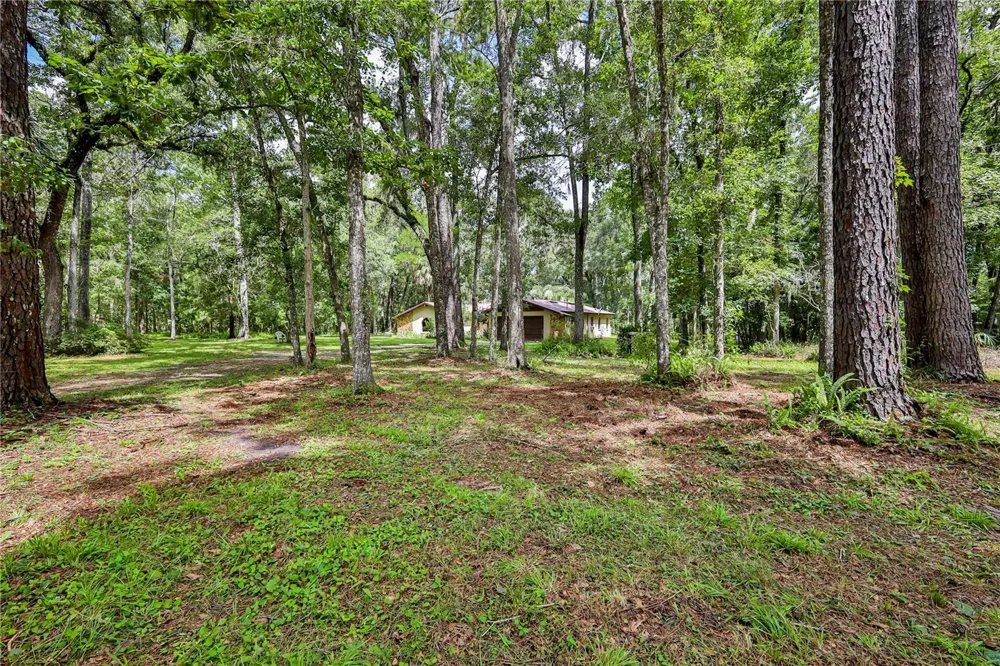 18255 LAKE LINDSEY ROAD Brooksville, FL 34601