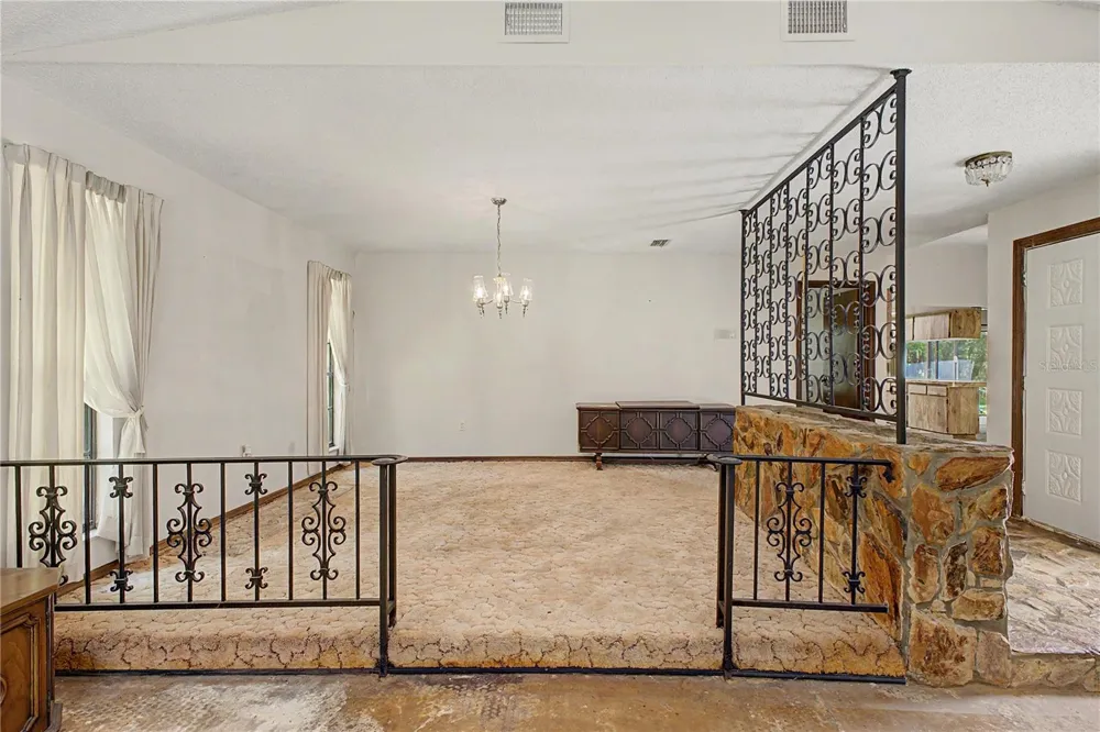 18255 LAKE LINDSEY ROAD Brooksville, FL 34601