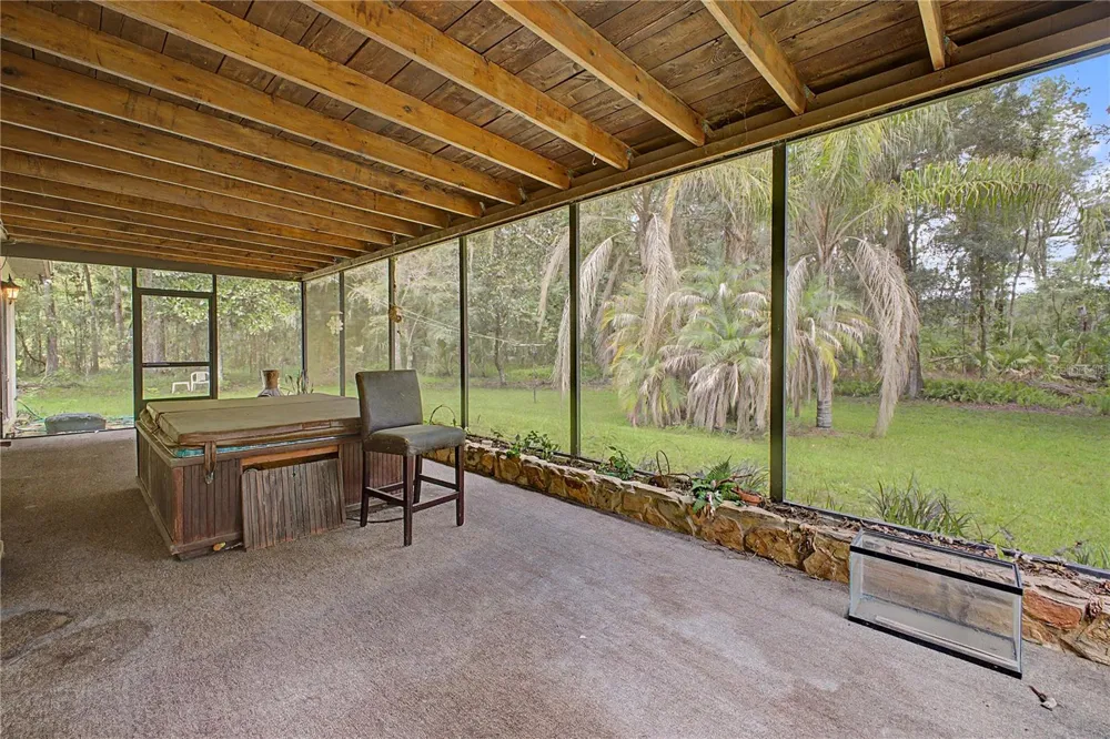 18255 LAKE LINDSEY ROAD Brooksville, FL 34601