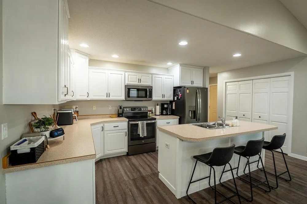 1105 Southwood Drive Dilworth, MN 56529