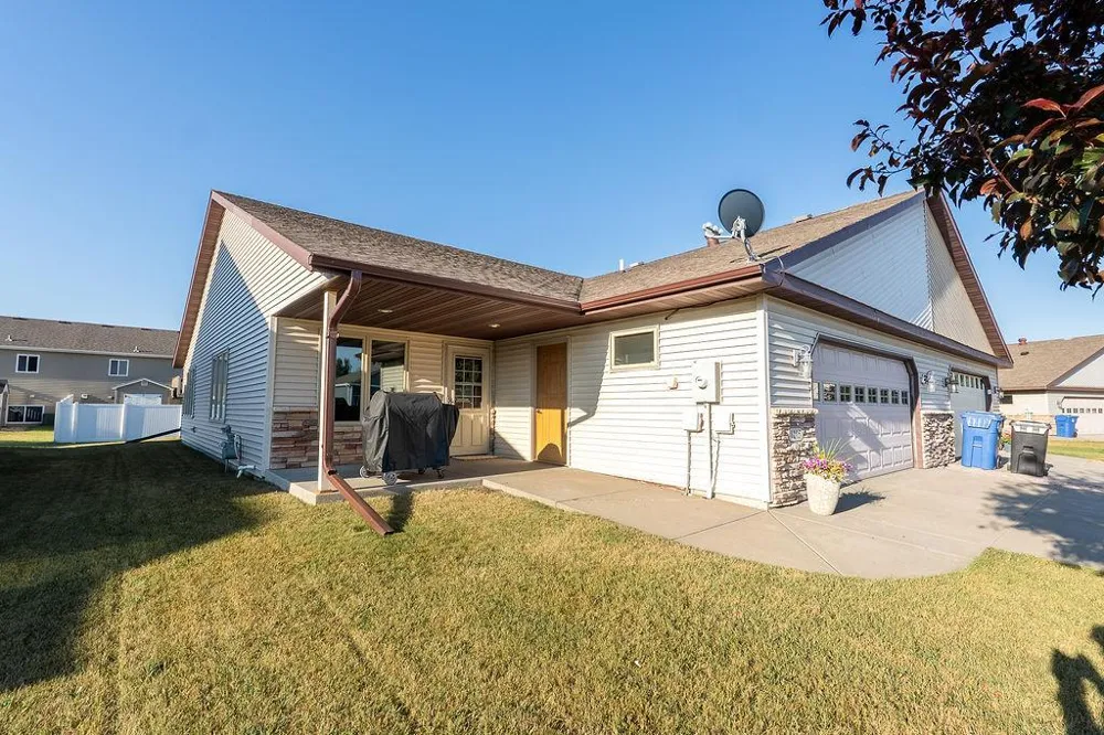 1105 Southwood Drive Dilworth, MN 56529