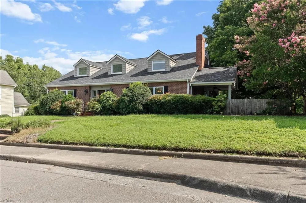 124 Orchard Street Mount Airy, NC 27030