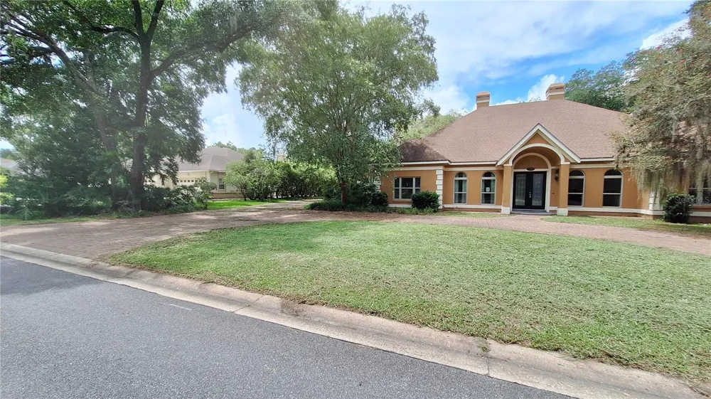 2210 SE LAUREL RUN DRIVE ocala, FL 34471