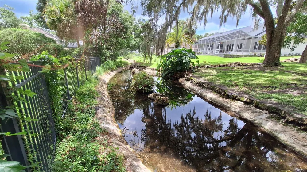 2210 SE LAUREL RUN DRIVE ocala, FL 34471