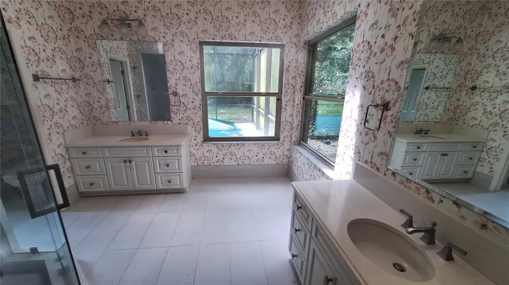 2210 SE LAUREL RUN DRIVE ocala, FL 34471