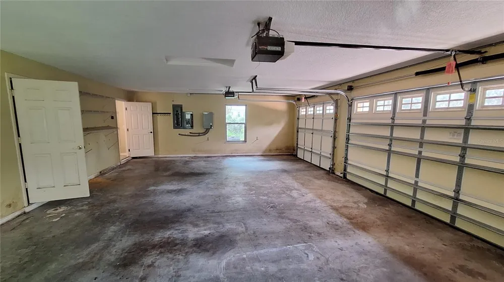 2210 SE LAUREL RUN DRIVE ocala, FL 34471
