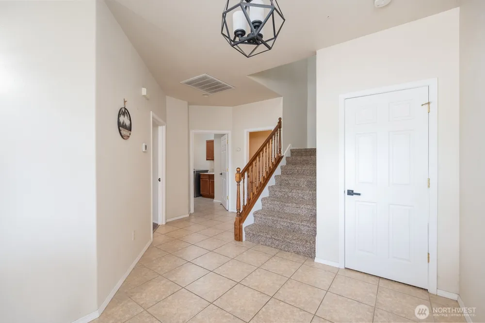 6335 Murray Way NE #B Moses Lake, WA 98837