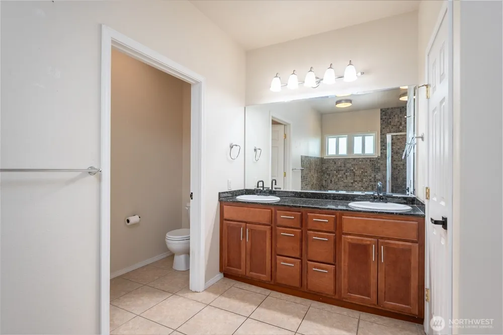6335 Murray Way NE #B Moses Lake, WA 98837