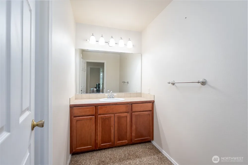 6335 Murray Way NE #B Moses Lake, WA 98837