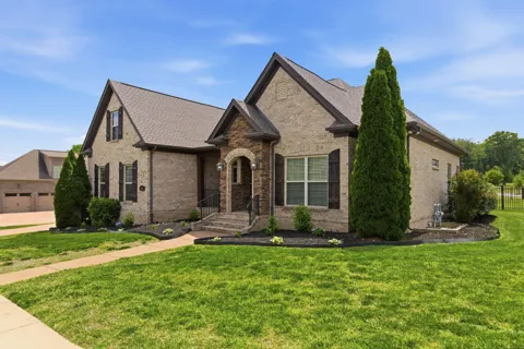 101 Corbin Ct