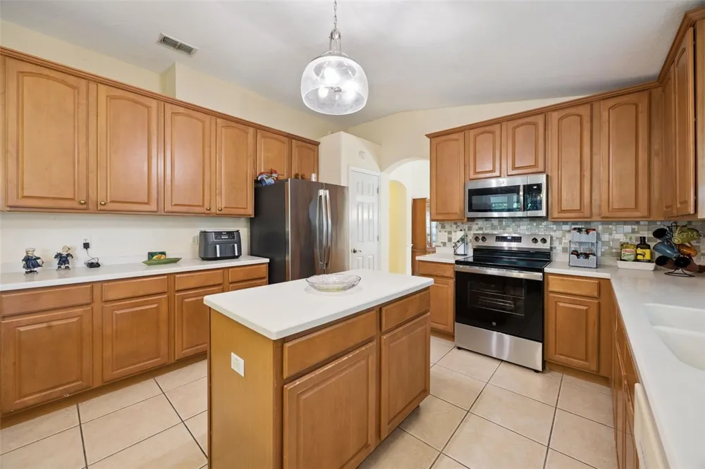 6169 FROGGATT STREET Orlando, FL 32835