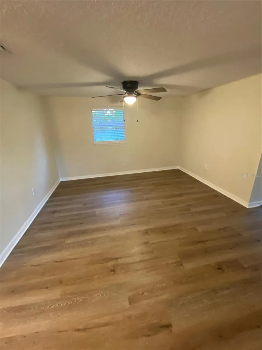 803 E HAZZARD AVENUE Eustis, FL 32726