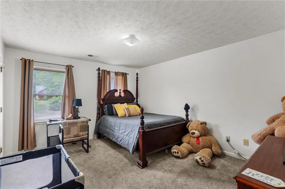 165 Hayes Circle Rex, GA 30273