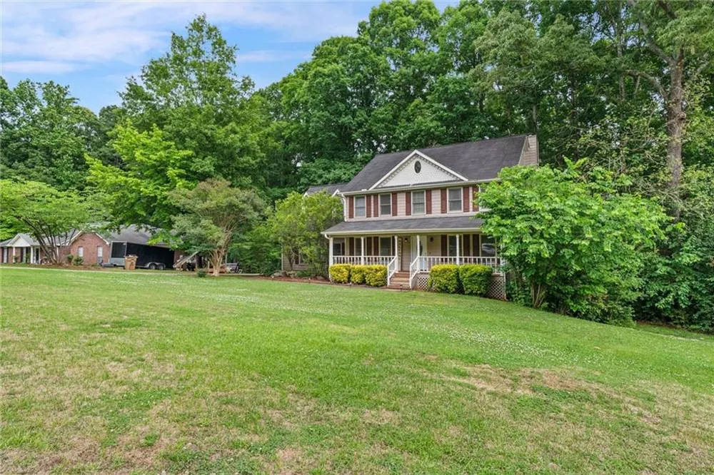 165 Hayes Circle Rex, GA 30273