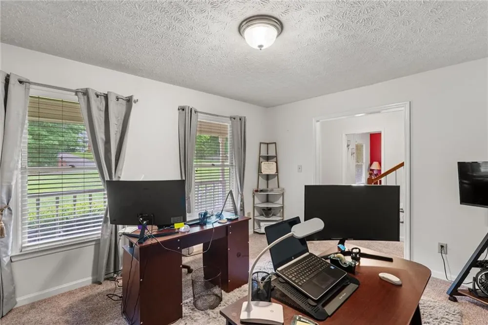165 Hayes Circle Rex, GA 30273