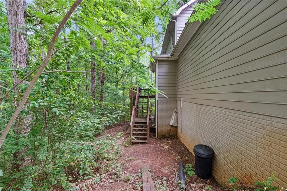 165 Hayes Circle Rex, GA 30273