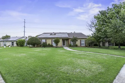 413 Hardwood Trail