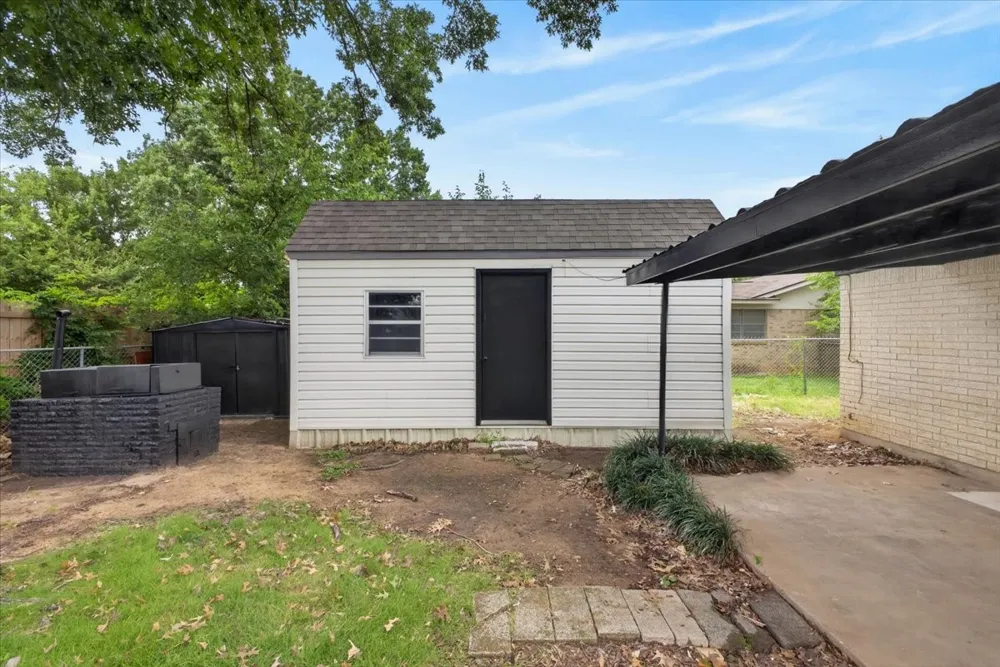 5205 Cloyce Court North Richland Hills, TX 76180