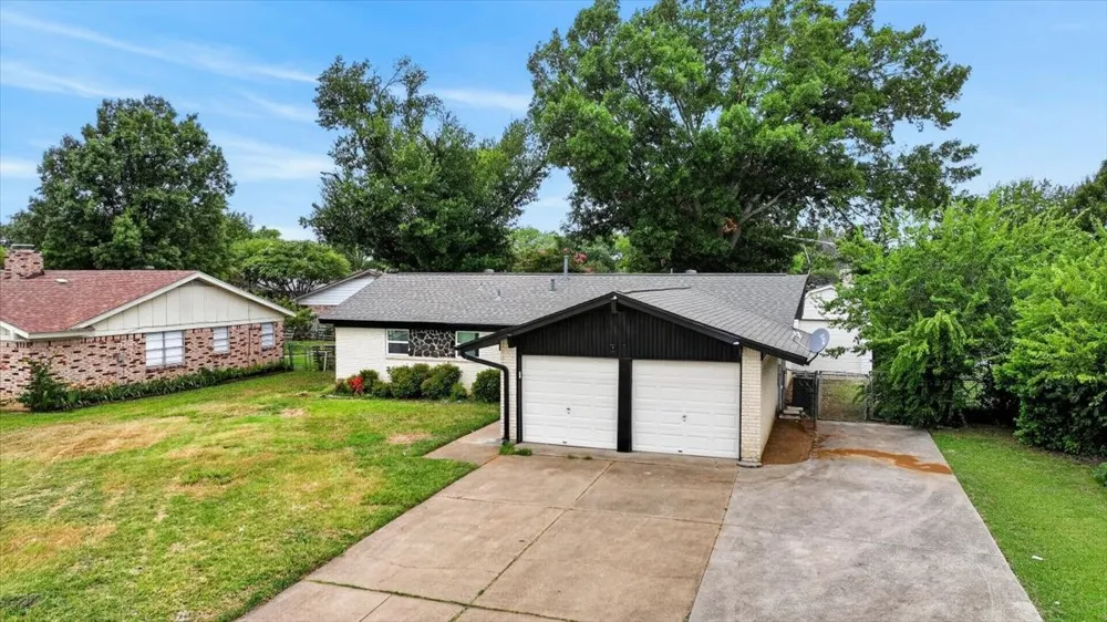5205 Cloyce Court North Richland Hills, TX 76180