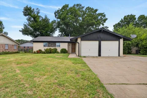 5205 Cloyce Court