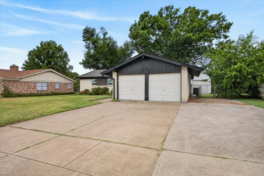 5205 Cloyce Court North Richland Hills, TX 76180