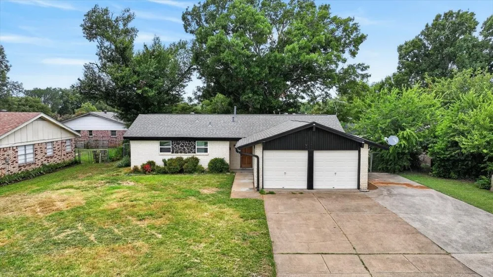 5205 Cloyce Court North Richland Hills, TX 76180