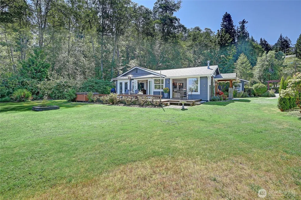 610 Maple Heights Road Camano Island, WA 98282