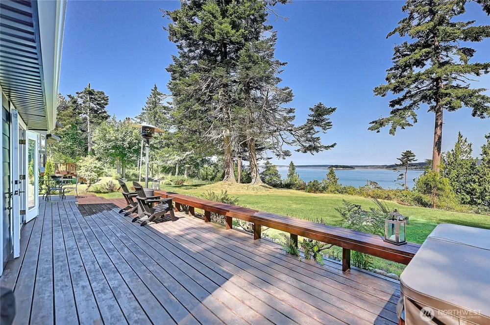 610 Maple Heights Road Camano Island, WA 98282