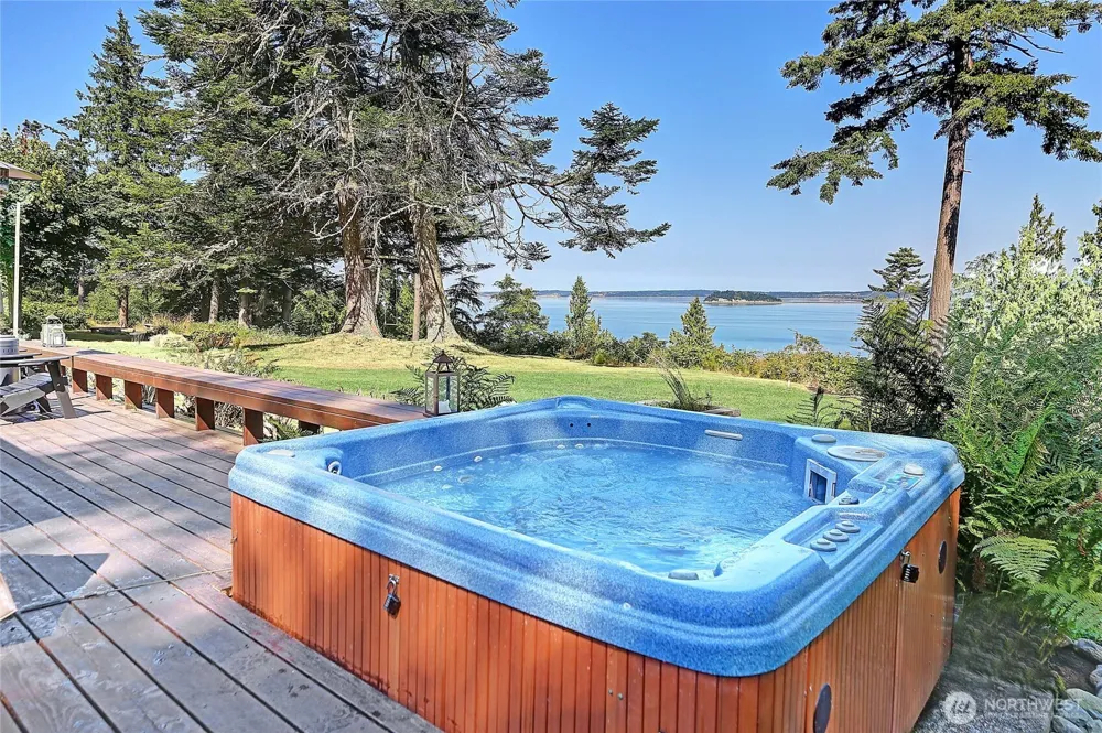 610 Maple Heights Road Camano Island, WA 98282